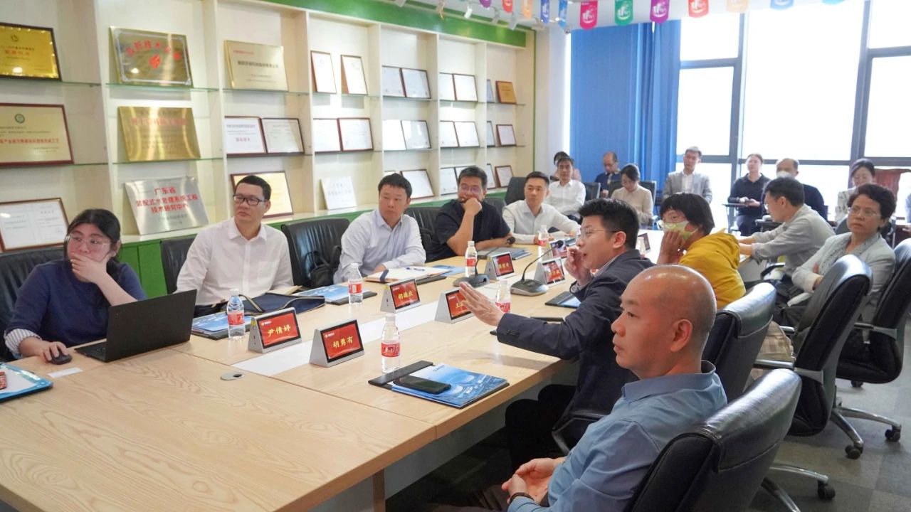 廣東省生態(tài)環(huán)境廳副廳長(zhǎng)蔣宏奇領(lǐng)導(dǎo)一行到鵬凱環(huán)境調(diào)研